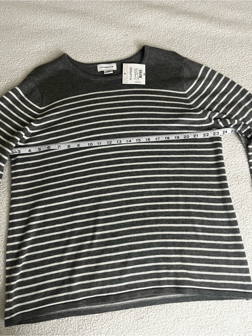 Liz Claiborne Gray & White Striped Long Sleeve Top - Picture 5 of 6